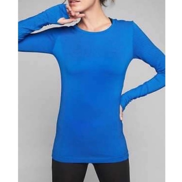 Athleta Tops - Athleta Flurry Base Layer Long Sleeve Tee